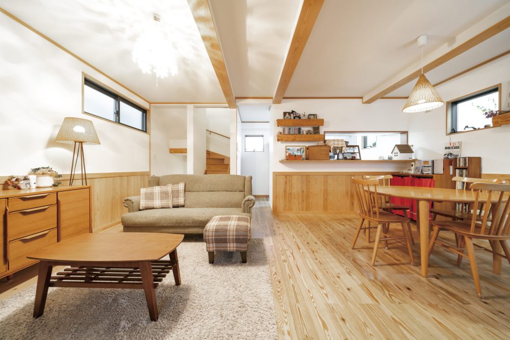 ワンちゃんと快適に過ごす自然素材のお家　吹田市泉町