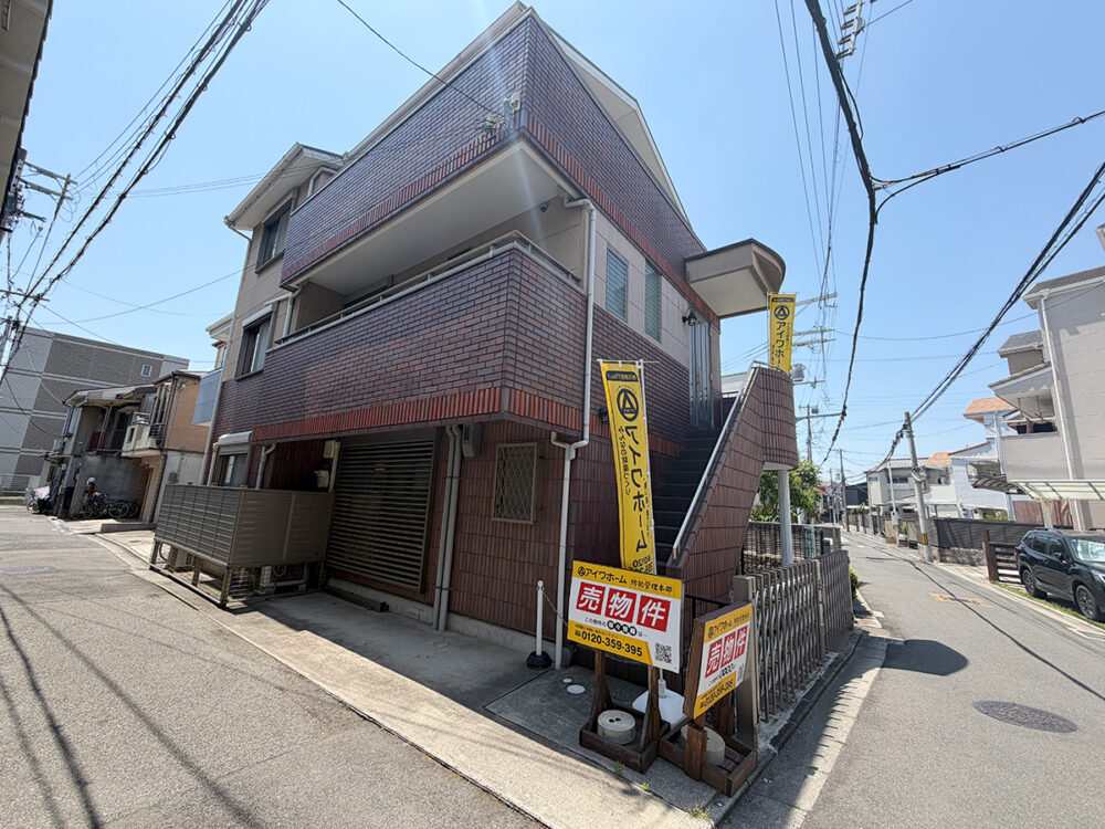 ◆阪急吹田駅徒歩6分◆アイワホーム施工の3階建て2世帯住宅◆吹田市泉町3丁目◆