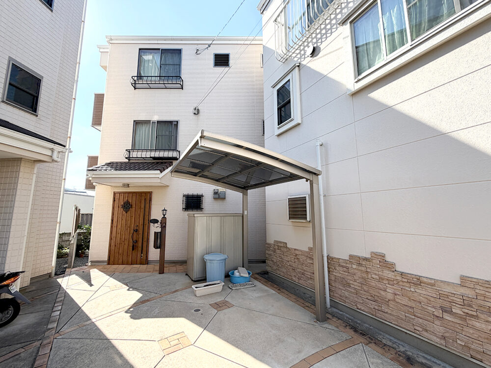 【アイワホームの中古住宅】吹田市片山町3丁目 太陽光発電付き4LDK+駐車2台